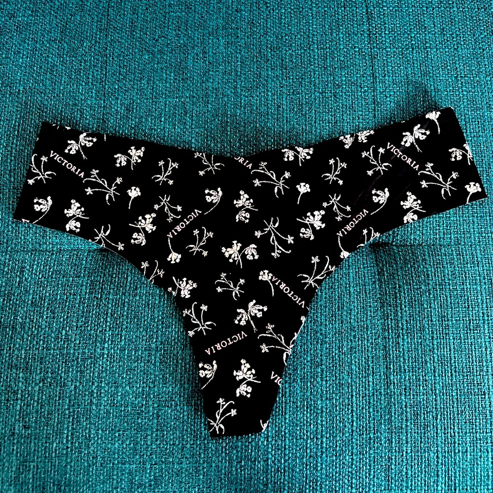 NWT Victoria Secret thong
